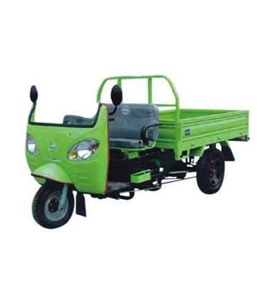 成人双人玩蹦蹦车视频,情侣共度浪漫亲子时光