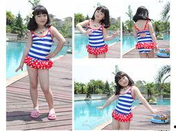 成人泳衣女比基尼视频,成人泳装时尚风采一览