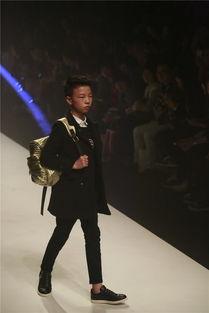 漳州成人走秀视频下载,时尚潮流的动感演绎